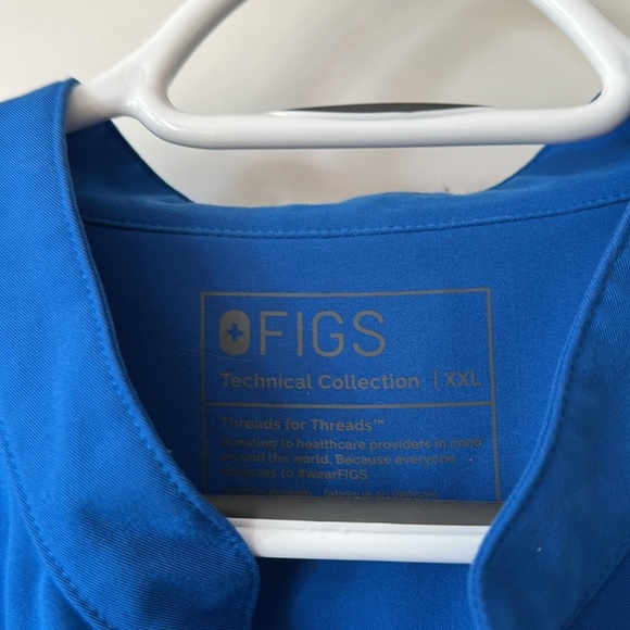 FIGS | Royal Blue Rafaela Oversized Scrub Top - Picture 4 of 12